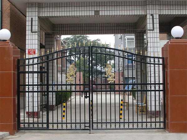 锌钢大门